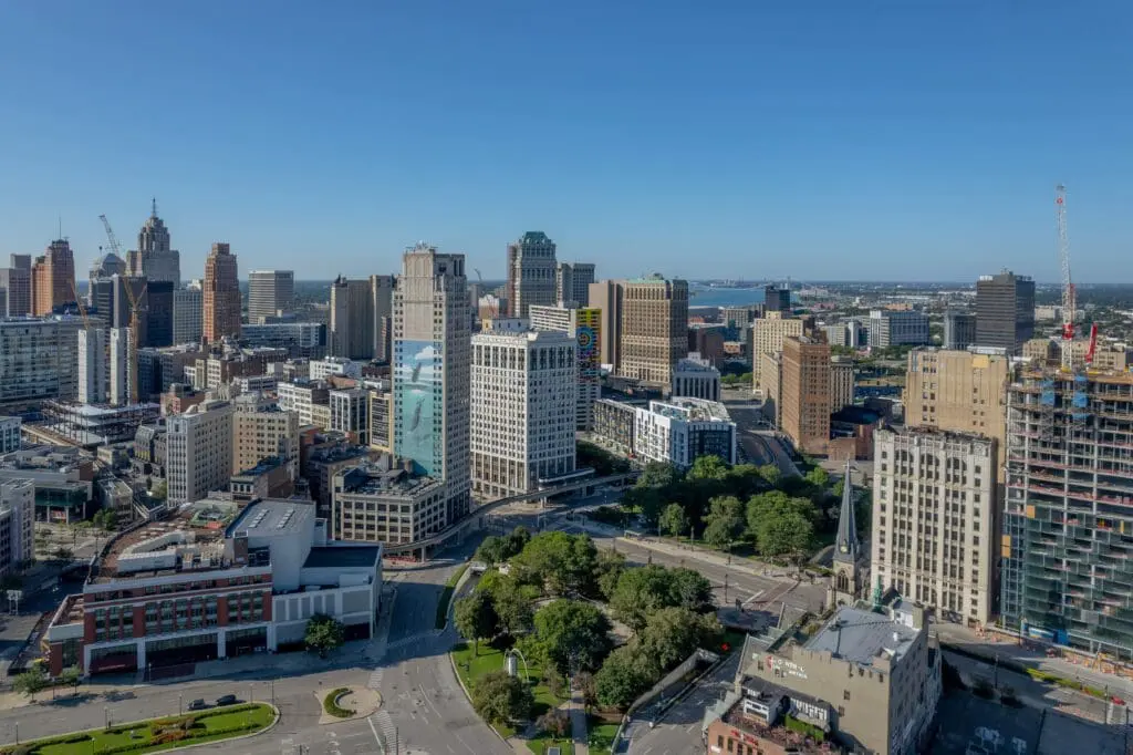 Downtown Detroit skyline, featuring a Downtown Detroti park